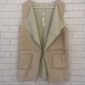 i Joah Faux Suede Sherpa Ivory vest NWT Boho M/L